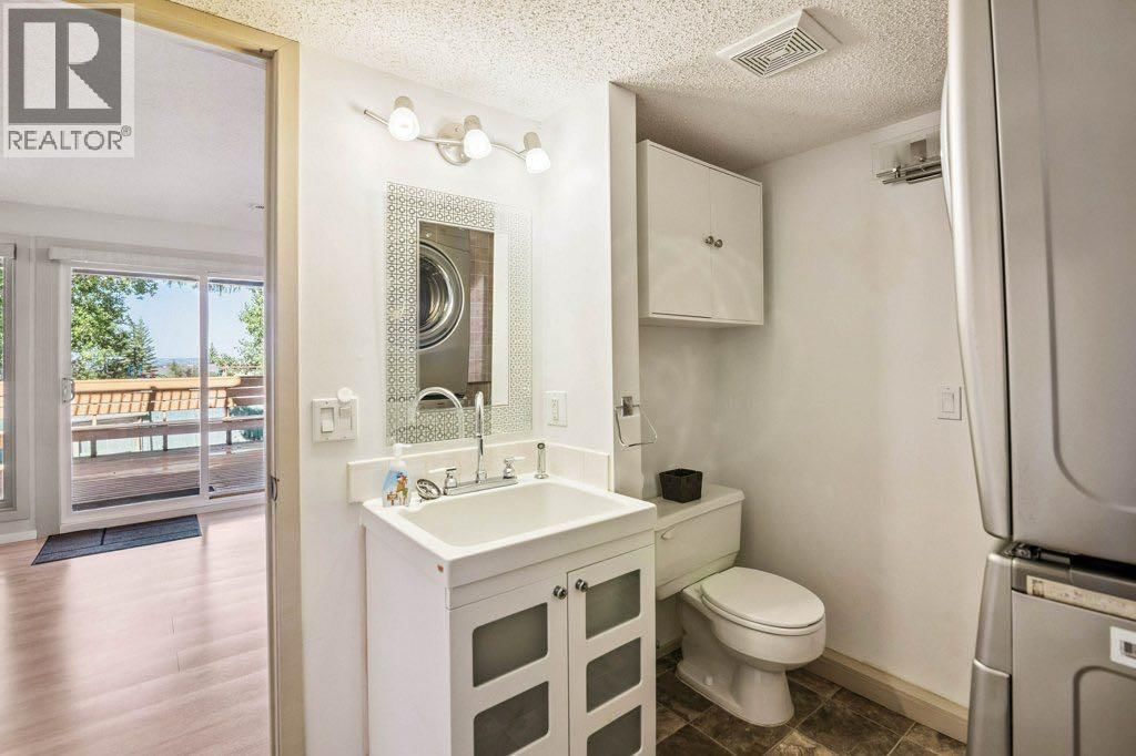 153 MCKINNON CRESCENT NORTHEAST Image 26