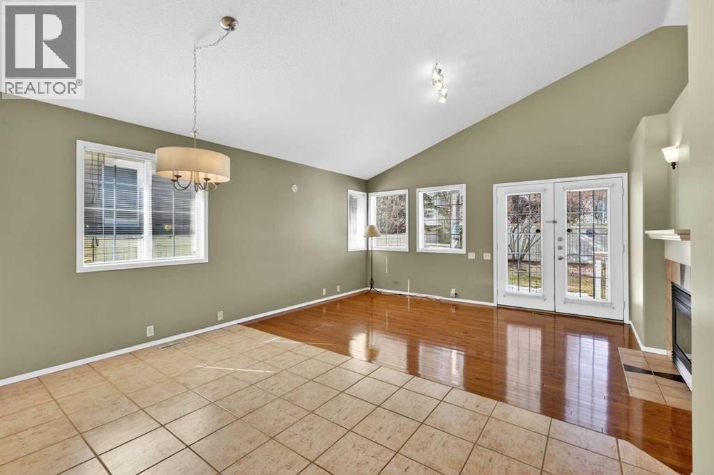 711 DIAMOND COURT SOUTHEAST Image 26