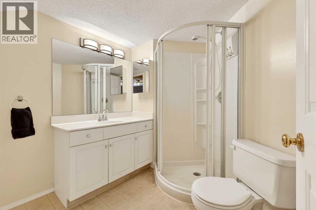 711 DIAMOND COURT SOUTHEAST Image 45