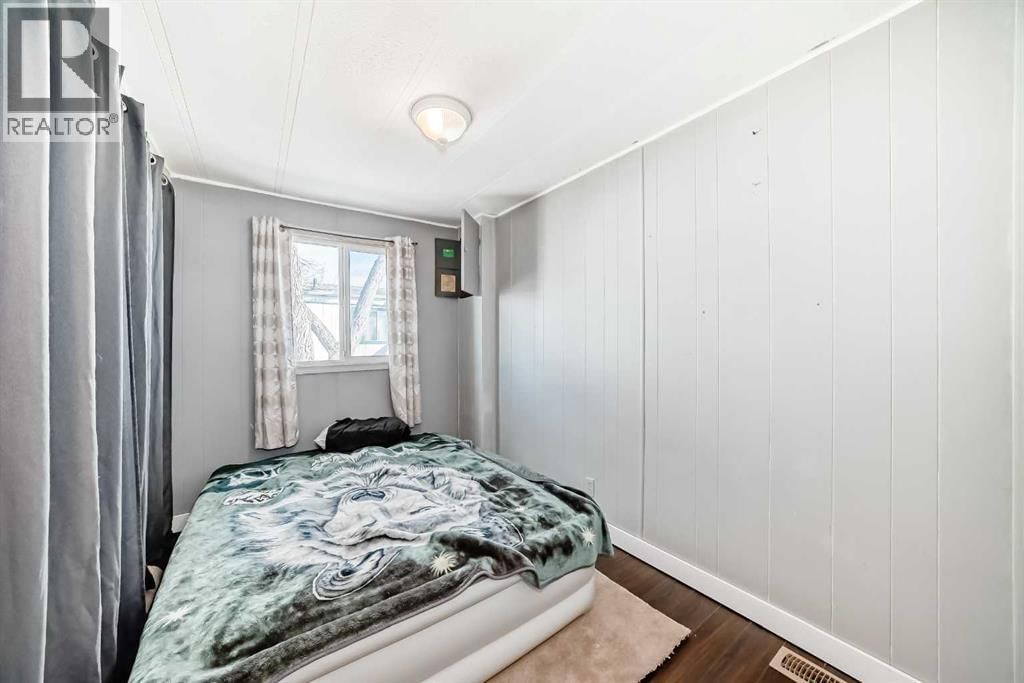 6724 17 AVENUE SOUTHEAST Image 20