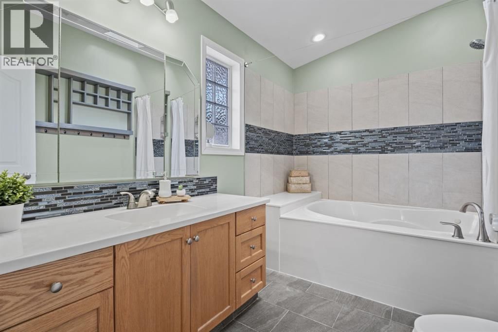 40107 299 AVENUE EAST Image 24