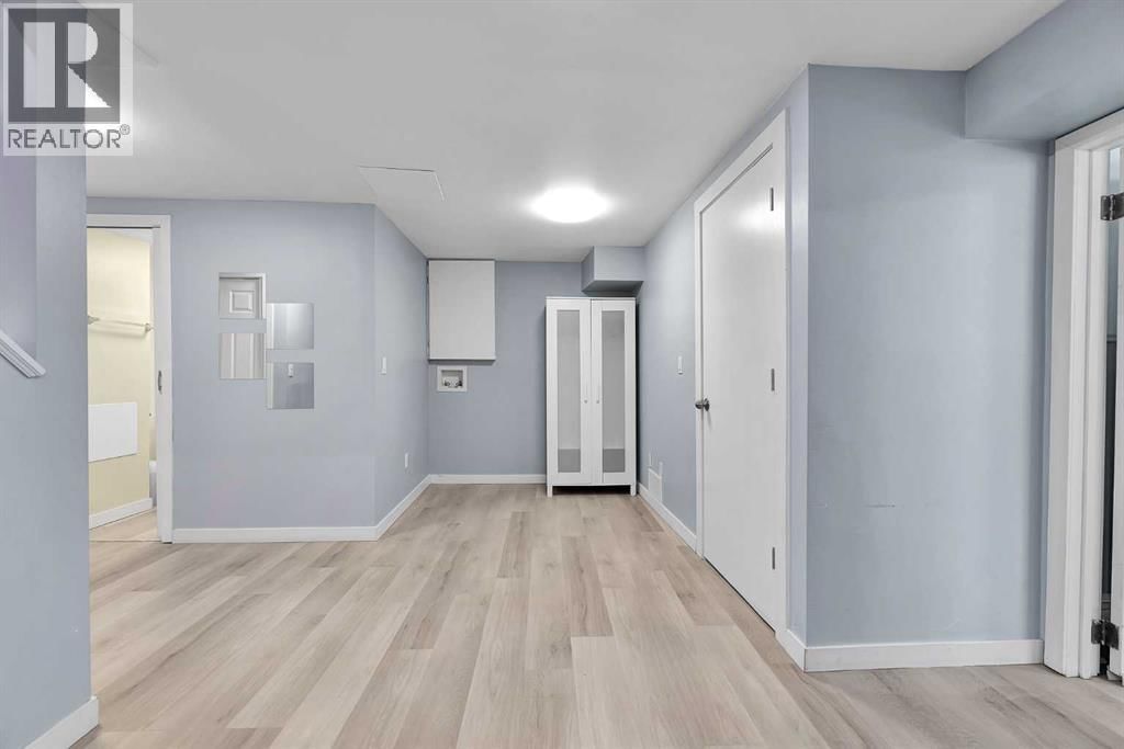 44 STRATHCLAIR RISE SOUTHWEST Image 26