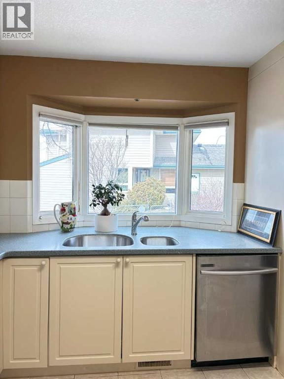 44 EDGEMONT ESTATES ROAD NW ROAD NORTHWEST Image 10