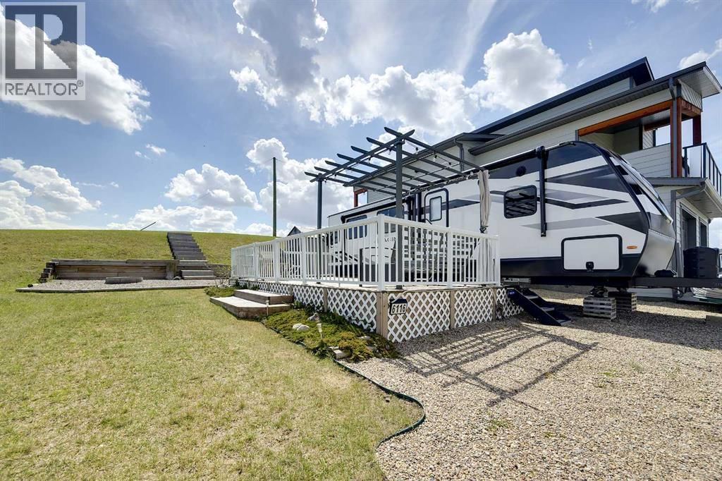 25054 South Pine Lake Road, Rural Red Deer County, Alberta T0M 1R0