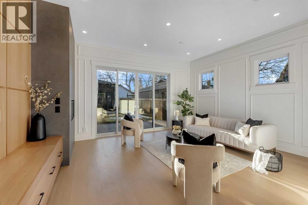 1321 10 AVENUE SOUTHEAST Image 19