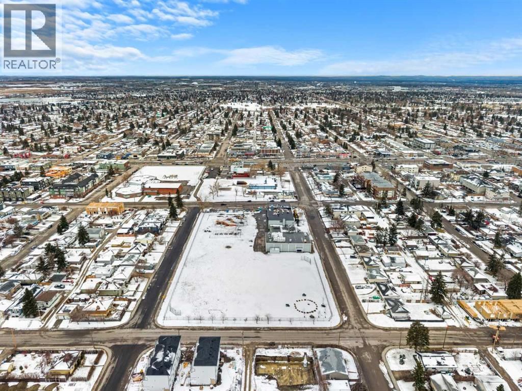 924 39 STREET SOUTHEAST Image 38