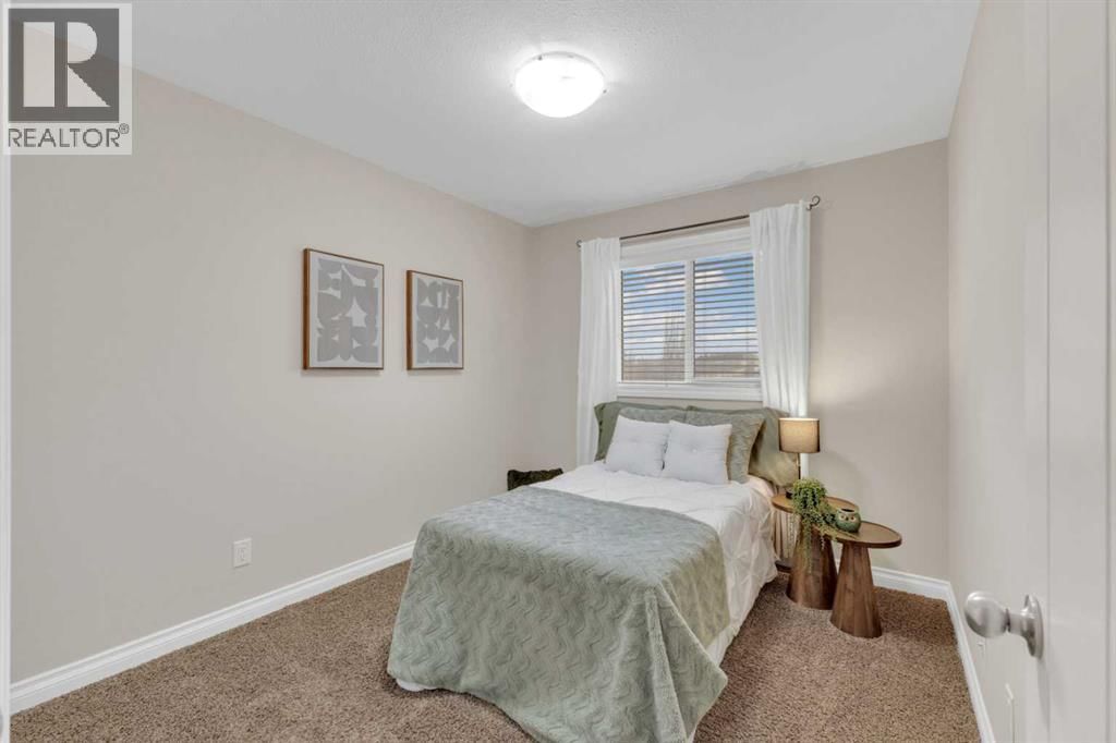 9 ROSS CLOSE Image 19