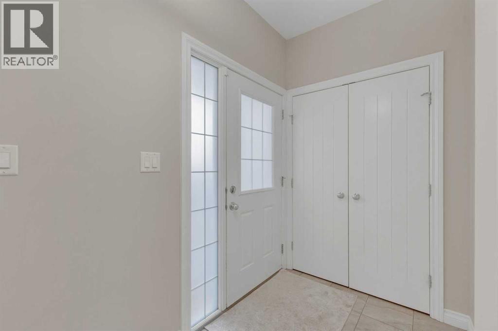 9 ROSS CLOSE Image 2