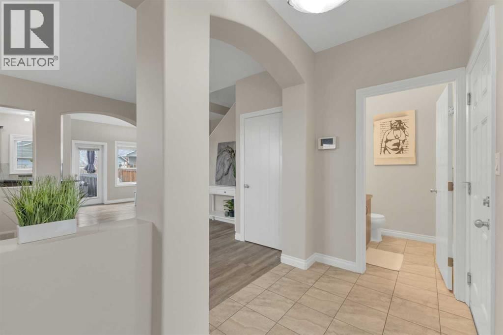 9 ROSS CLOSE Image 3