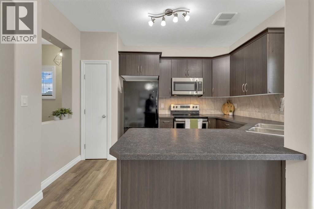 9 ROSS CLOSE Image 7