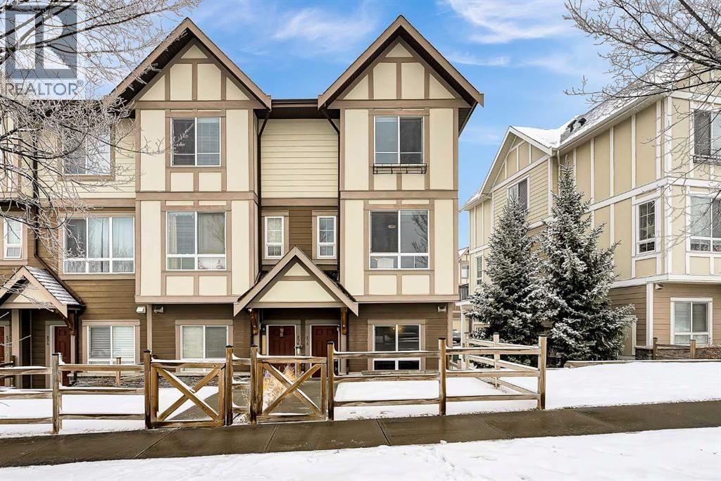 898 SHERWOOD BOULEVARD NORTHWEST Image 1