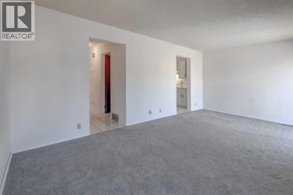 71 BEDDINGTON RISE NORTHEAST Image 10