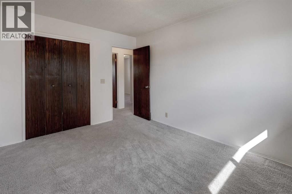 71 BEDDINGTON RISE NORTHEAST Image 15