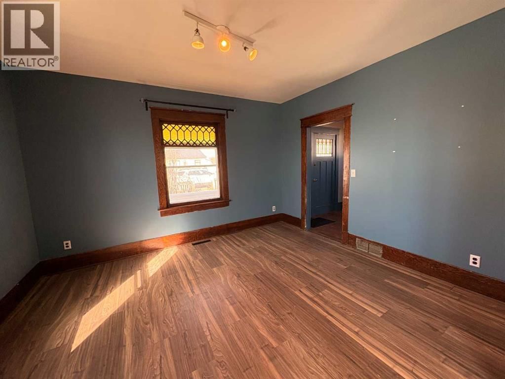 2021 23 AVENUE Image 8