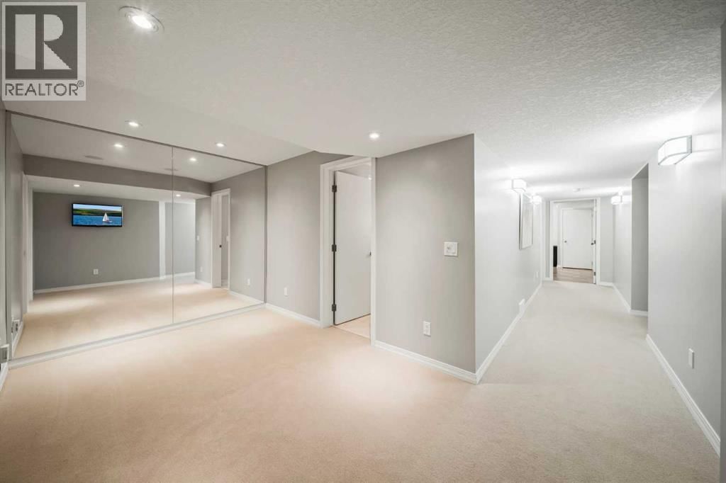 159 MALIBOU ROAD SOUTHWEST Image 36