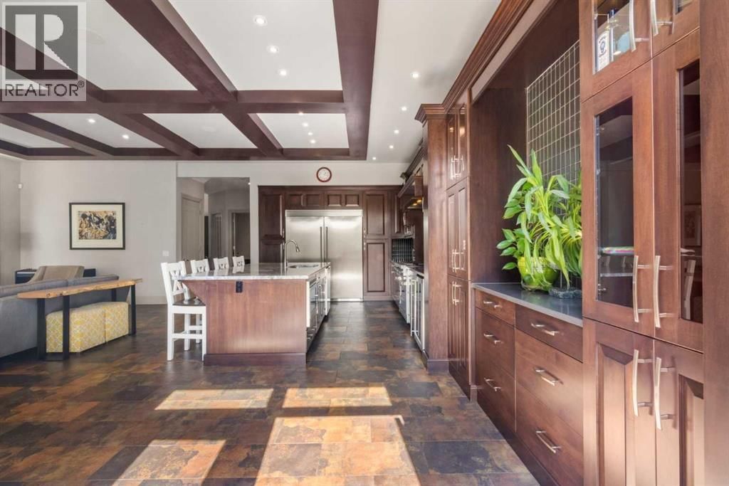 627 27 AVENUE NORTHEAST Image 12