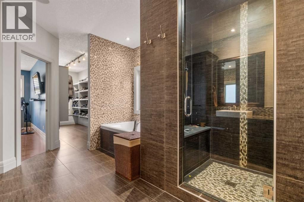 627 27 AVENUE NORTHEAST Image 26