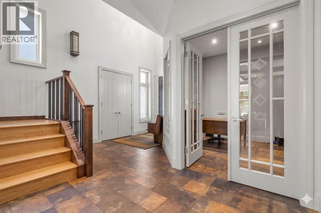 627 27 AVENUE NORTHEAST Image 3