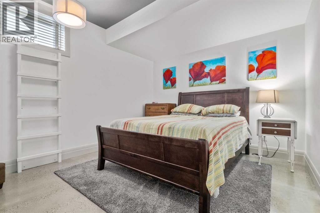 627 27 AVENUE NORTHEAST Image 39