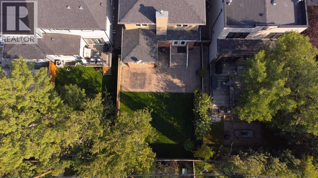 627 27 AVENUE NORTHEAST Image 47