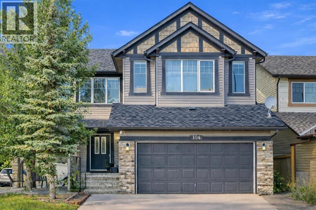 104 Panamount Terrace