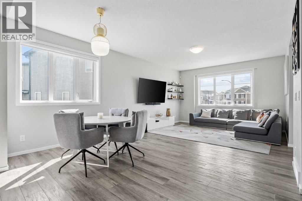 171 CARRINGHAM ROAD NORTHWEST Image 11