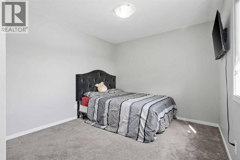 171 CARRINGHAM ROAD NORTHWEST Image 26