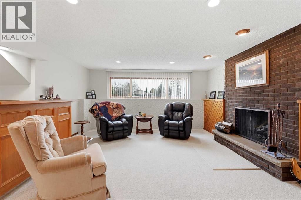 77 ALLAN CLOSE Image 17