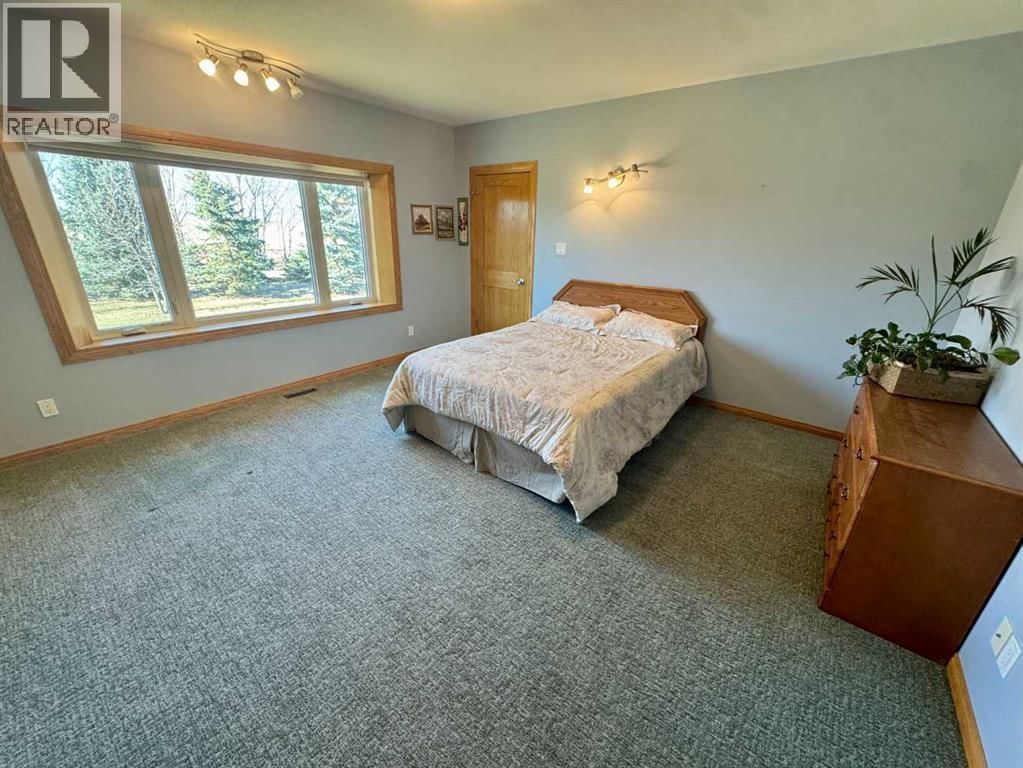 205008 TWP 10-0 Image 30