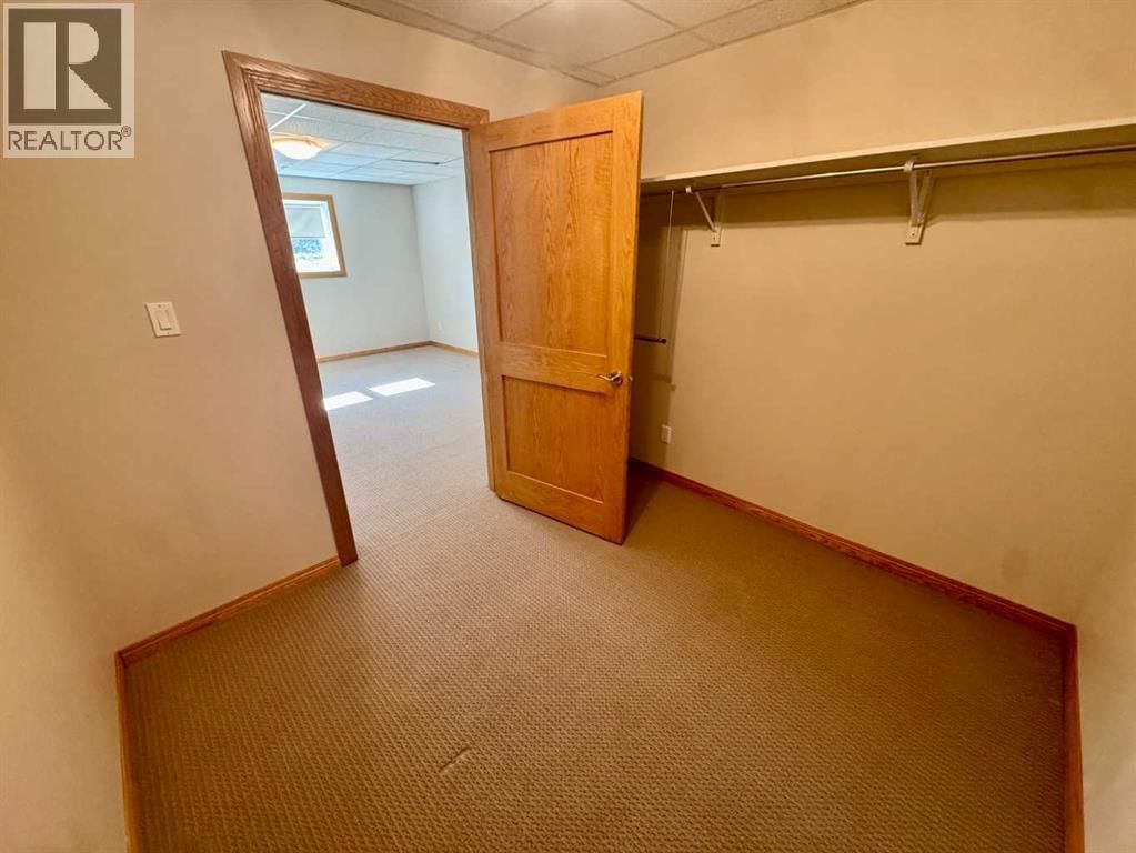 205008 TWP 10-0 Image 37