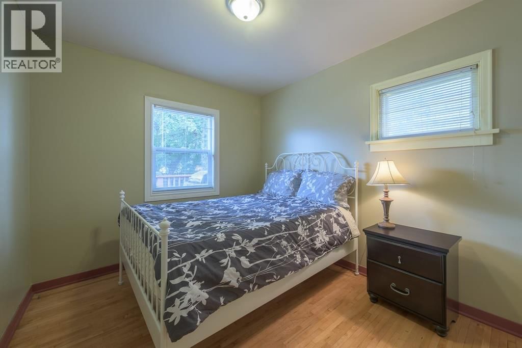 202 15 Avenue property photo
