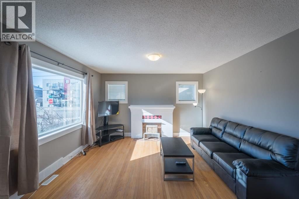 206 15 Avenue property photo