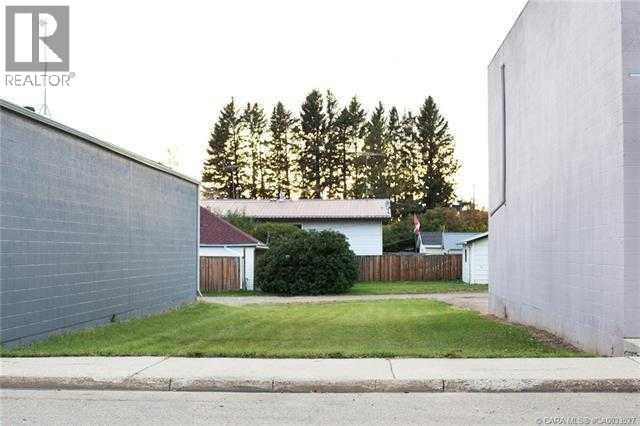 5106 50 Street, Eckville, Alberta T0M 0X0