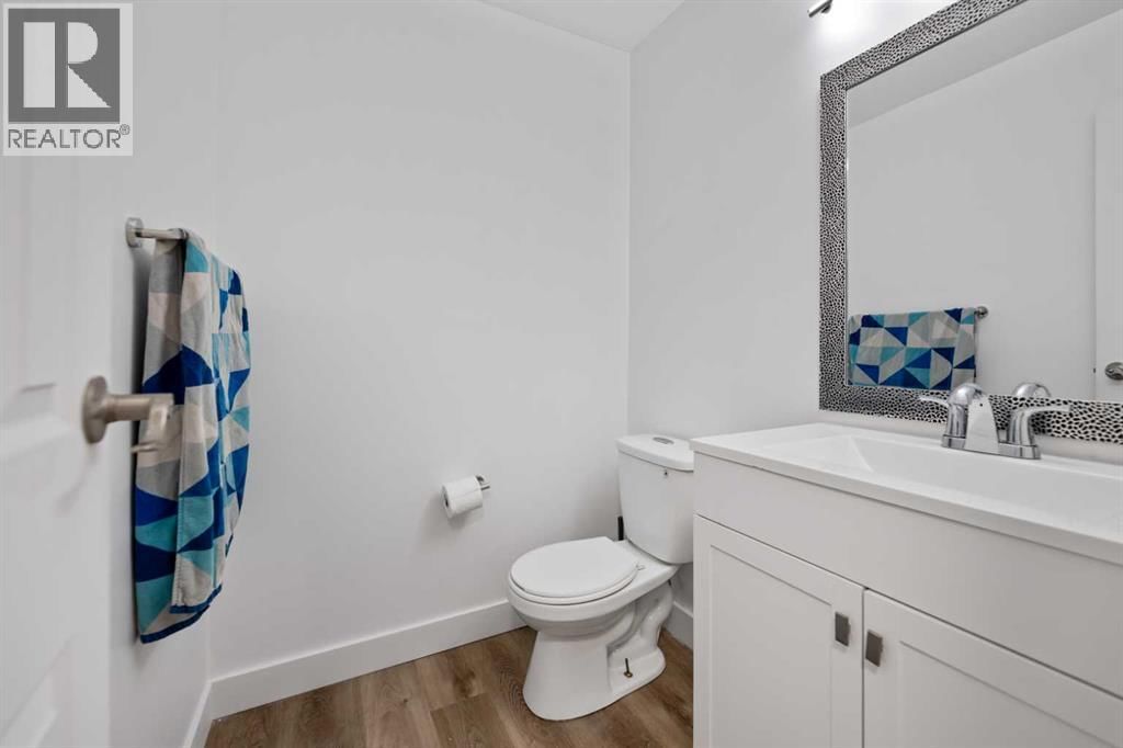 40 PINECLIFF CLOSE NORTHEAST Image 14