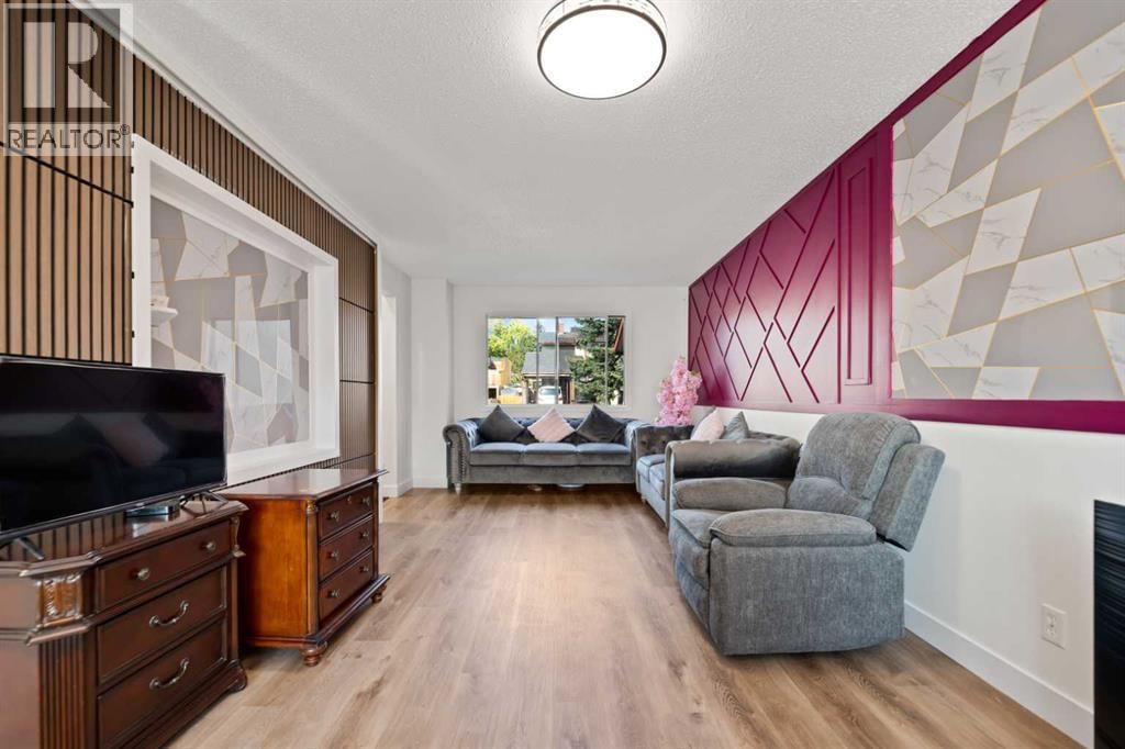 40 PINECLIFF CLOSE NORTHEAST Image 6