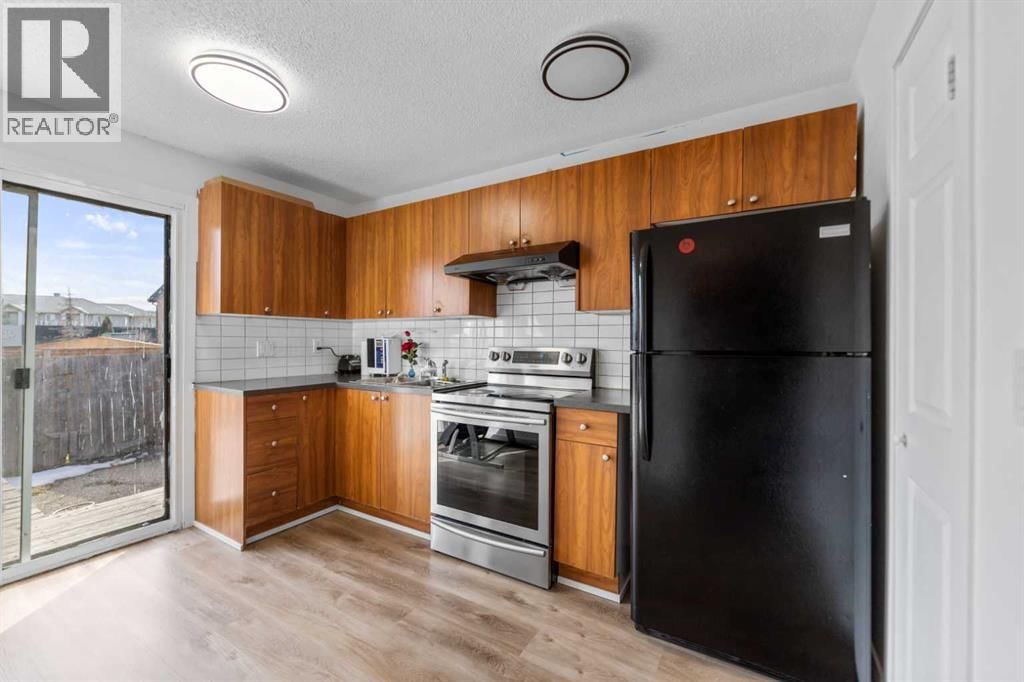 40 PINECLIFF CLOSE NORTHEAST Image 8