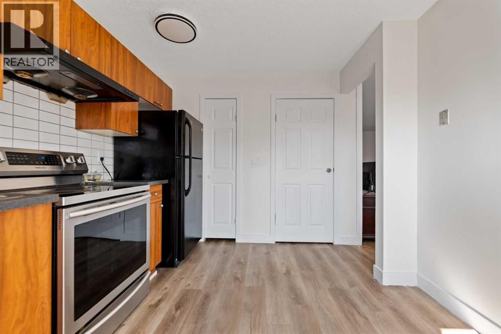 40 PINECLIFF CLOSE NORTHEAST Image 9