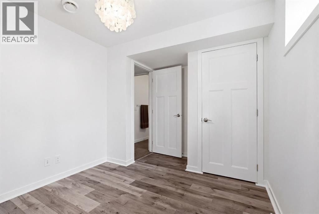 773 RIVER HEIGHTS CRESCENT Image 32