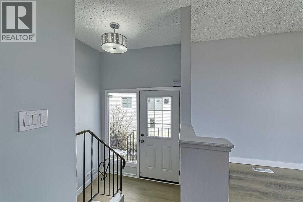 71 FALTON DRIVE NORTHEAST Image 3