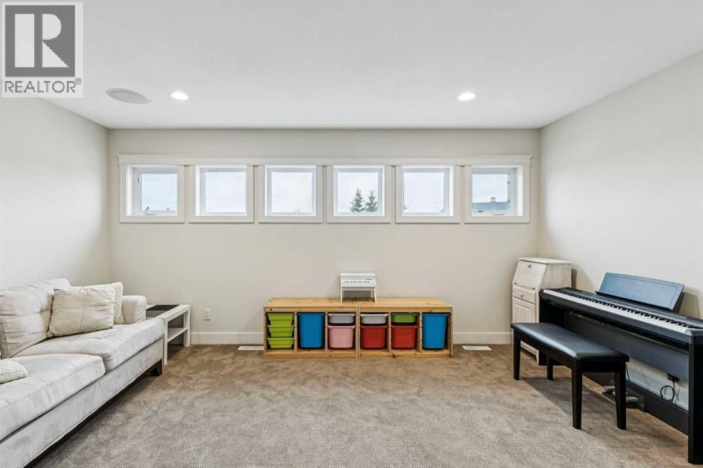 208 LEIGHTON COURT Image 23