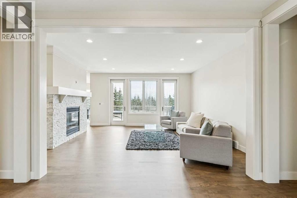 208 LEIGHTON COURT Image 4