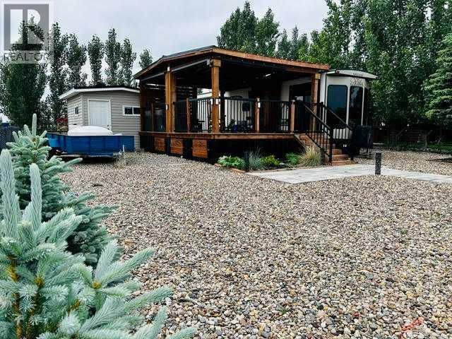 8 TRAVERS RIDGE WAY Image 1