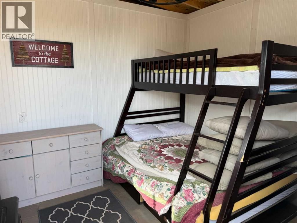 8 TRAVERS RIDGE WAY Image 14