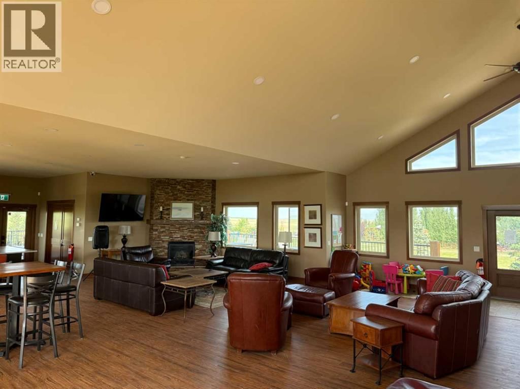 8 TRAVERS RIDGE WAY Image 20