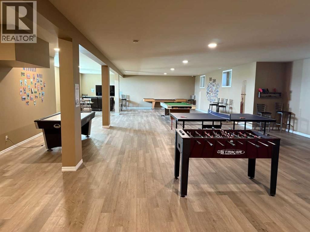 8 TRAVERS RIDGE WAY Image 21