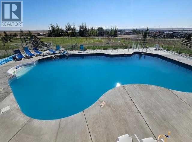 8 TRAVERS RIDGE WAY Image 22