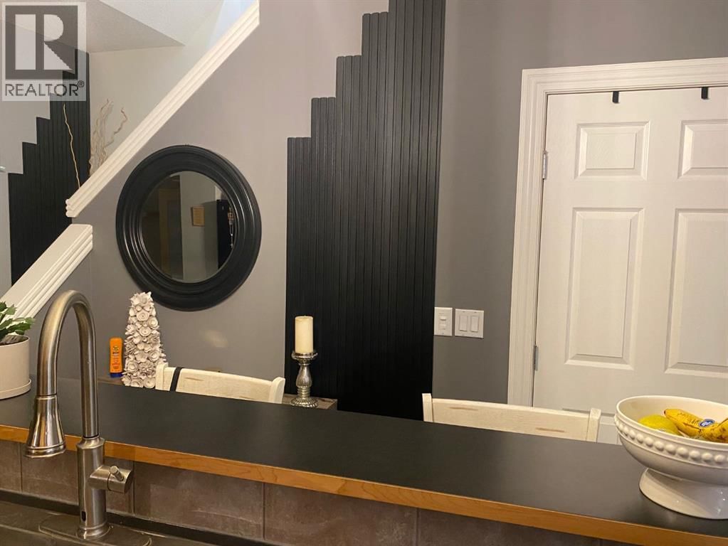 131 BRIDLEWOOD VIEW SOUTHWEST Image 15