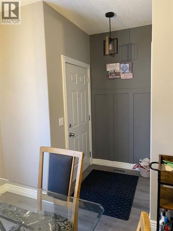 131 BRIDLEWOOD VIEW SOUTHWEST Image 2