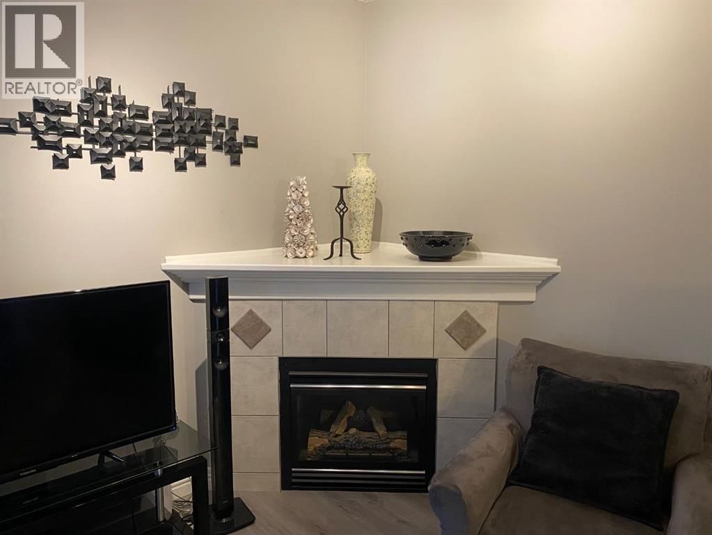 131 BRIDLEWOOD VIEW SOUTHWEST Image 8