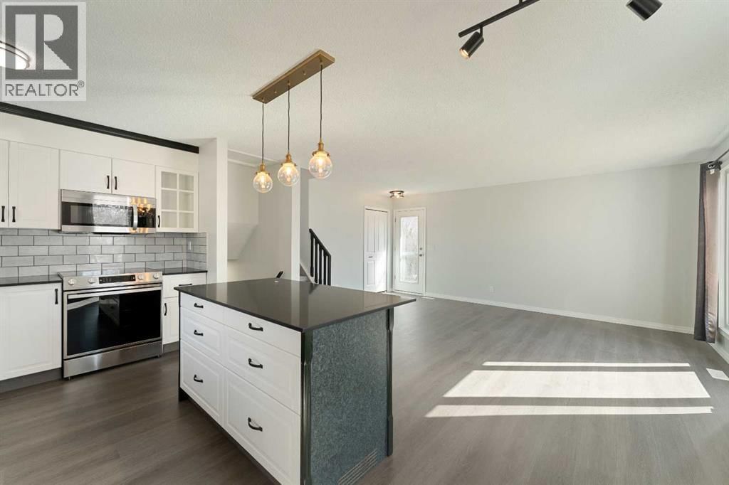 6808 RUNDLEHORN DRIVE NORTHEAST Image 3